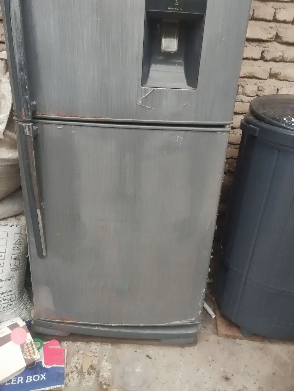 یخچال|یخچال و فریزر|قرق, |دیوار