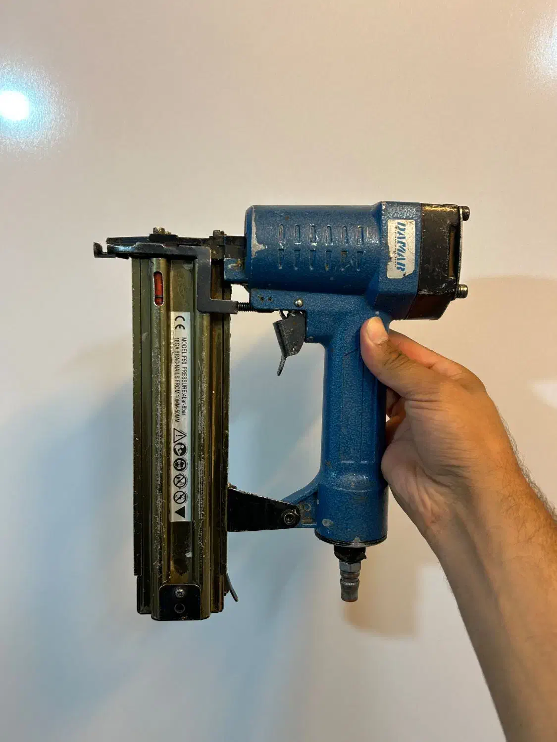 میخکوب بادی  دامار|ابزارآلات|شاهین‌شهر, خانه کارگر|دیوار