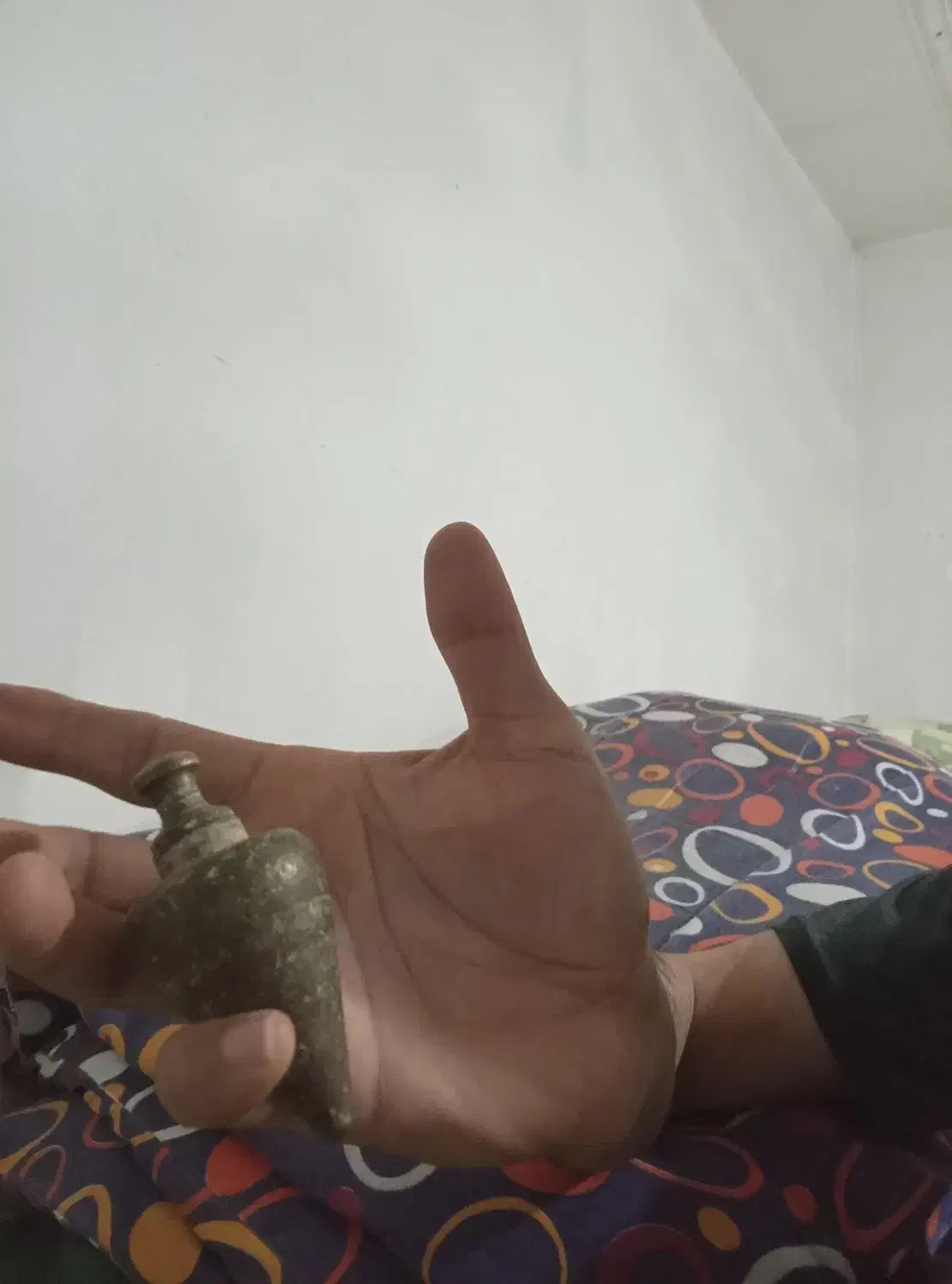 یکعدد شاقول برنزی قدیمی|کلکسیون اشیاء عتیقه|شیراز, حومه شیراز|دیوار