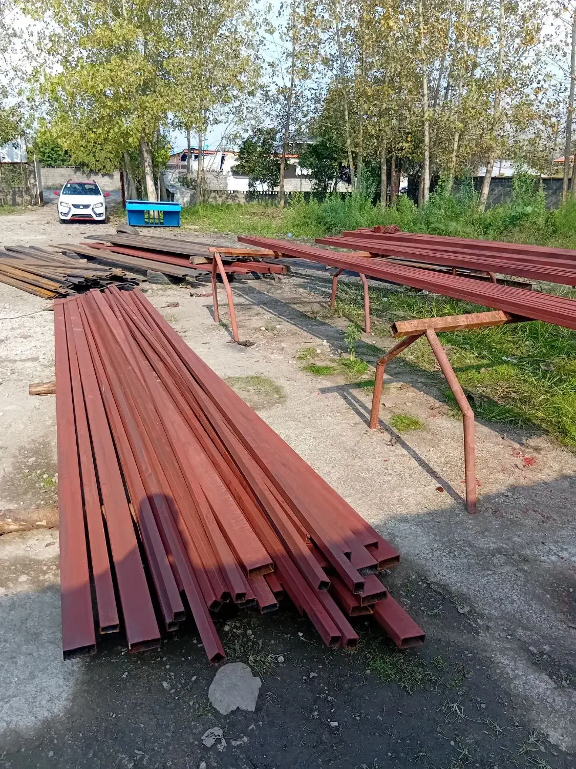 رنگ آمیزی آهن آلات پروفیل قوطی لوله تیراهن|مصالح و تجهیزات ساختمان|رشت, حومه رشت|دیوار