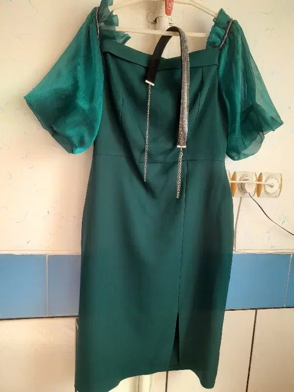 پیرهن مجلسی|لباس|نجف‌آباد, امام خمینی|دیوار