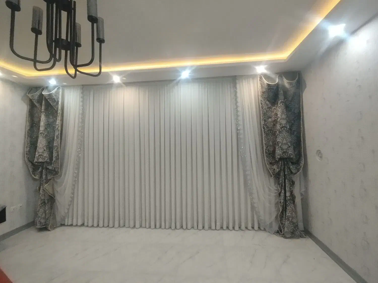 پرده پذیرایی و سالن پانچی|پرده، رانر، رومیزی|مشهد, دانشجو|دیوار