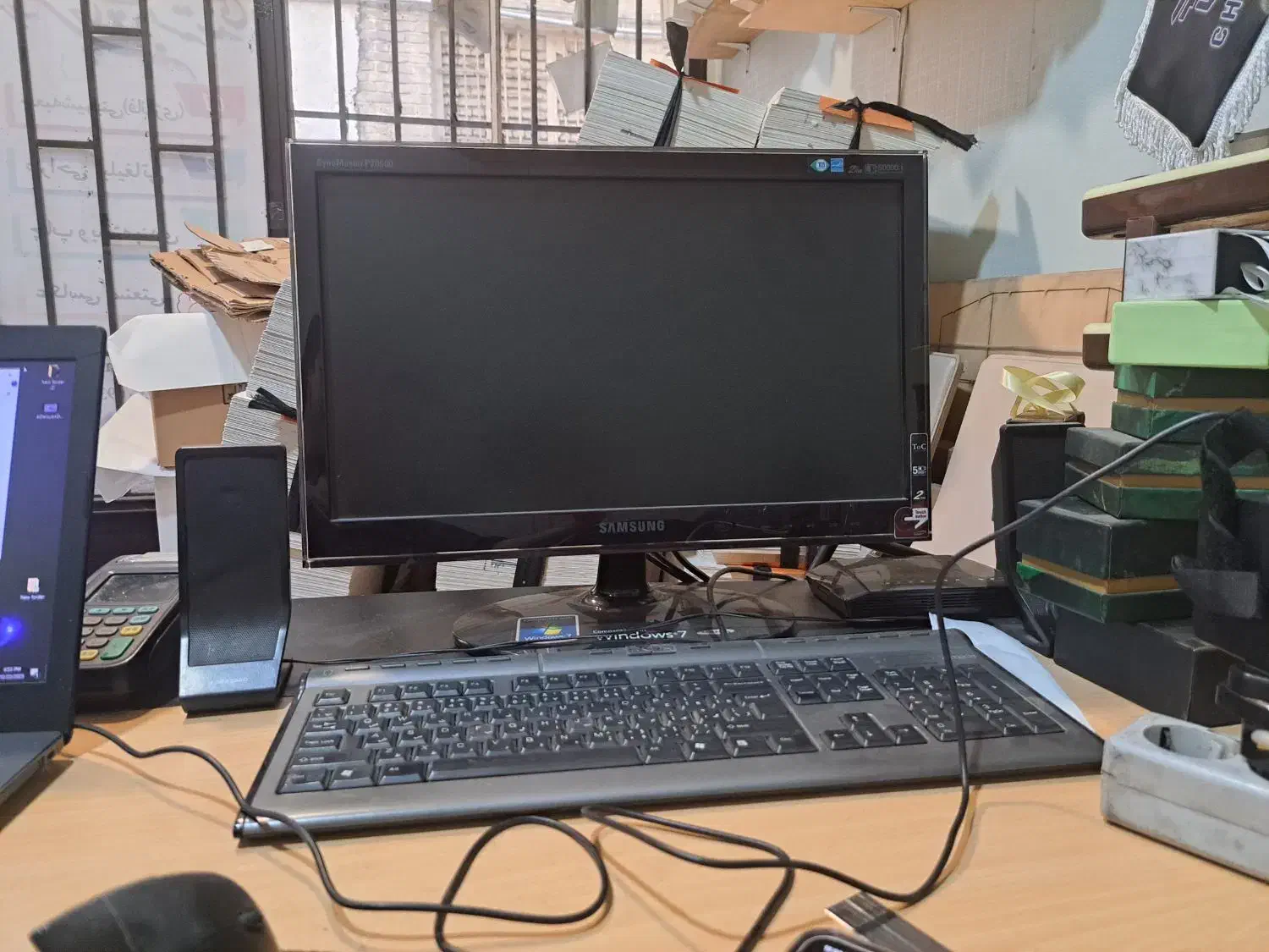 استخدام نیروی نیمه وقت و تمام وقت منشی|استخدام اداری و مدیریت|تهران, سیروس|دیوار