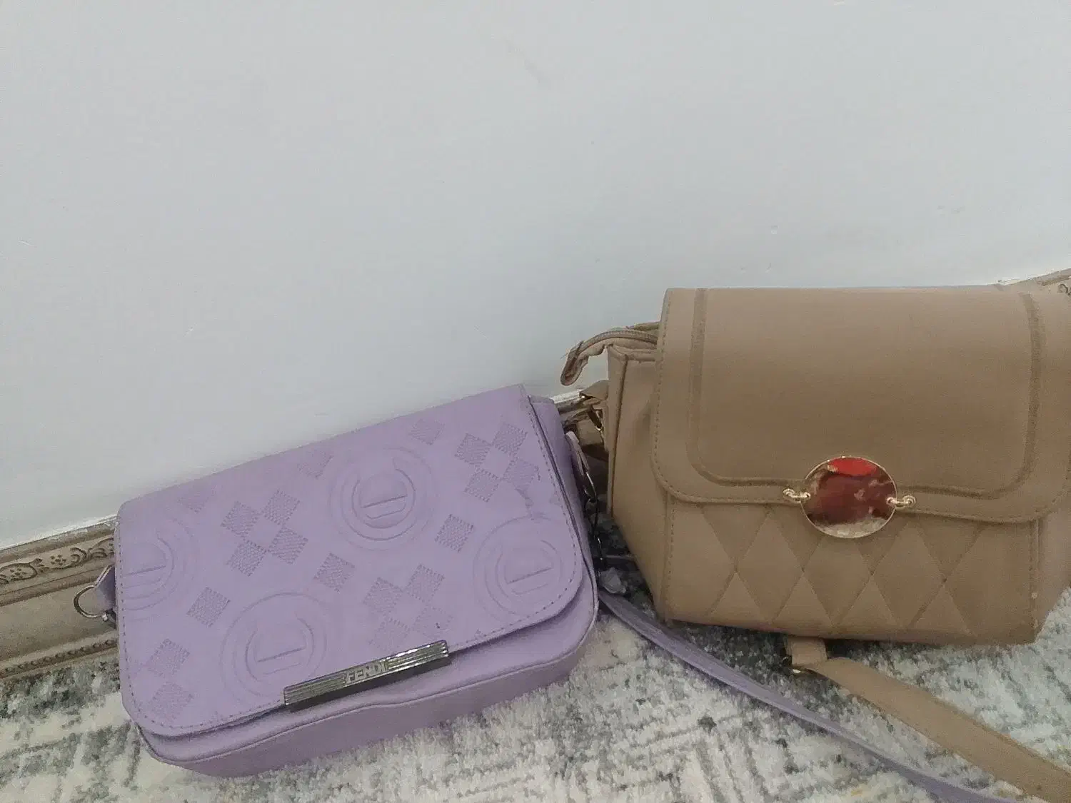 کیف|کیف، کفش، کمربند|کرمان, |دیوار