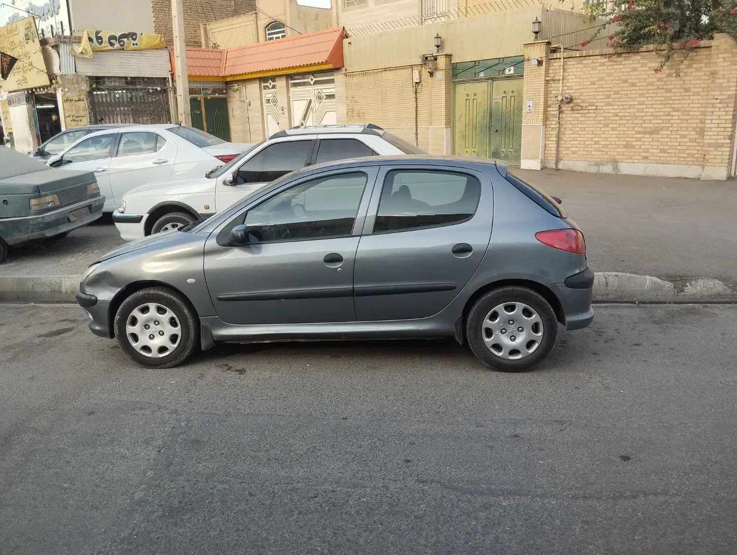 206 تیپ 5 مدل95 کم کار|خودرو سواری و وانت|قم, دورشهر|دیوار