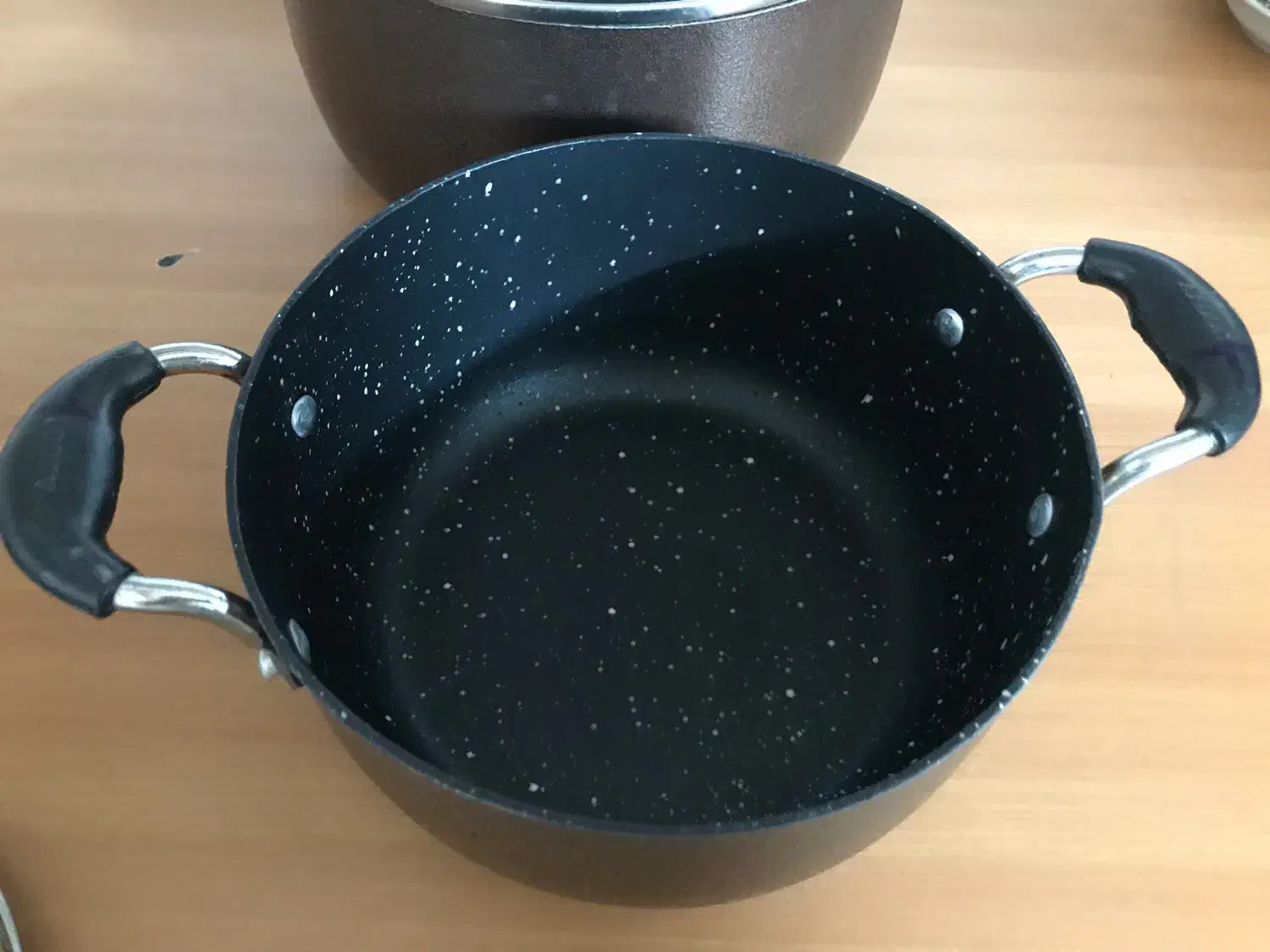 قابلمه مسی و نسوز|ظروف پخت‌وپز|قم, باجک دو|دیوار