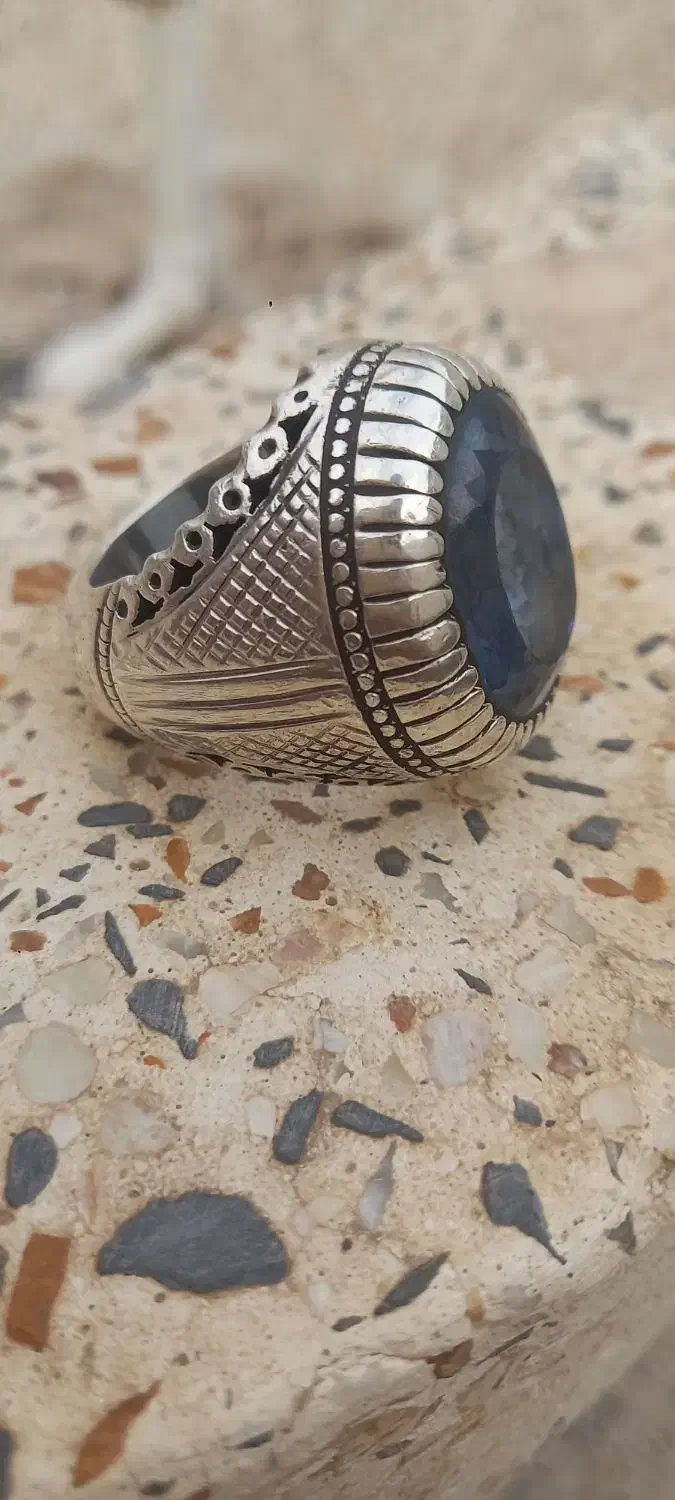 انگشتر قدیمی|کلکسیون اشیاء عتیقه|خوی, |دیوار