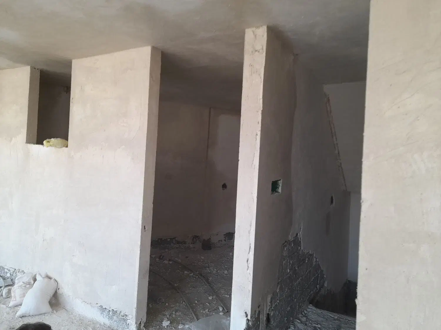 فروش آپارتمان ۱۰۵ متری یک خوابه بزرگ ۲۱۰۰|فروش آپارتمان|سنندج, |دیوار