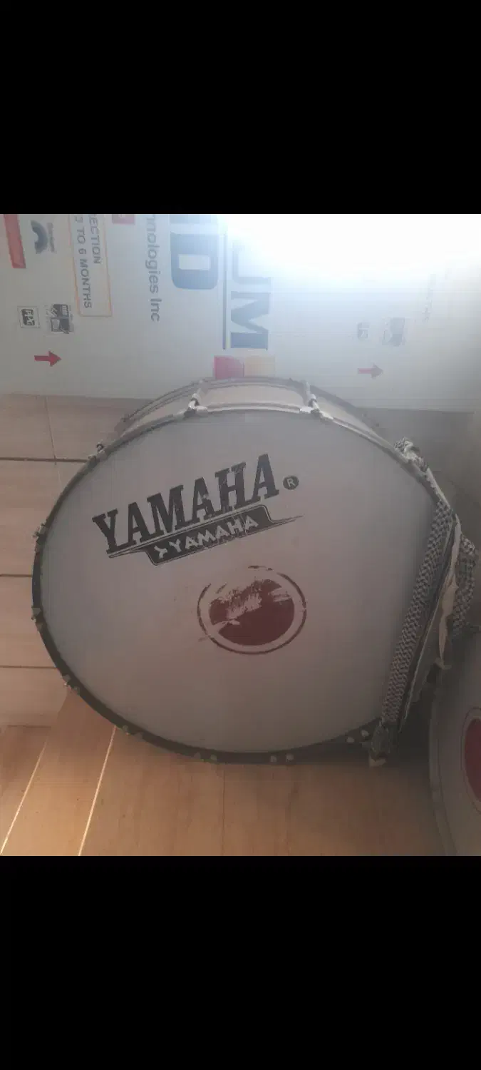 طبل و سنج|درام و پرکاشن|اصفهان, پوریای ولی|دیوار