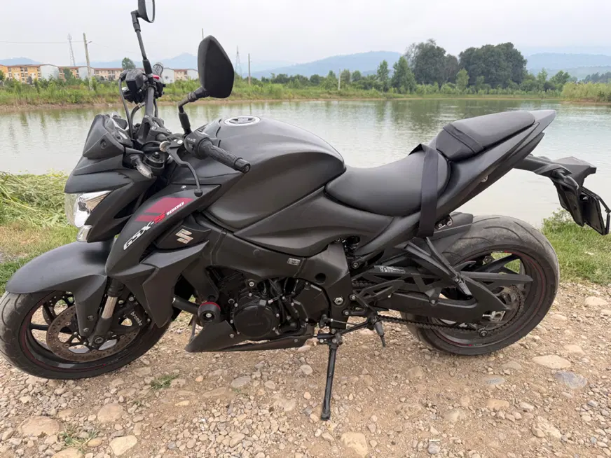 Gsx1000|موتورسیکلت|تهران, ونک|دیوار