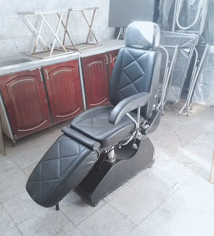 صندلی میکاپ یا اصلاح وی آی پی پریزدار نونو|آرایشگاه و سالنهای زیبایی|سبزوار, امام خمینی (ناوی)|دیوار