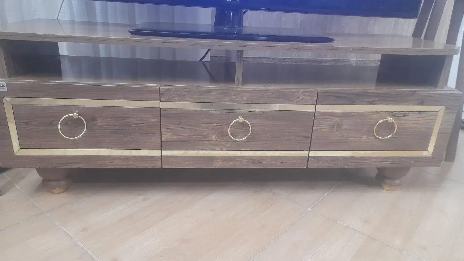 میز تلویزیون|میز تلویزیون|قم, میرزائیه|دیوار