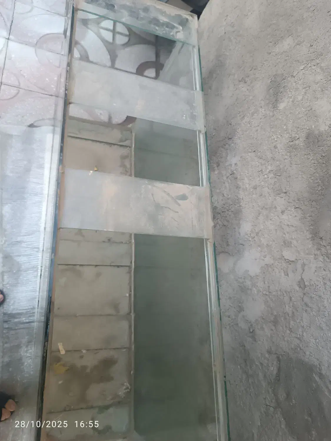 اکواریوم 8 میل|لوازم جانبی حیوانات|اسلام‌‌آباد غرب, |دیوار