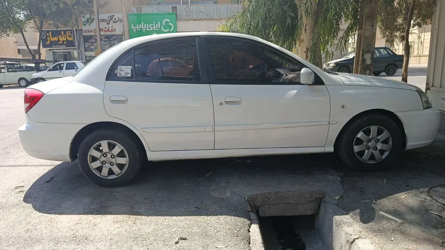 ریو مدل ۹۰|خودرو سواری و وانت|شیراز, لاله|دیوار