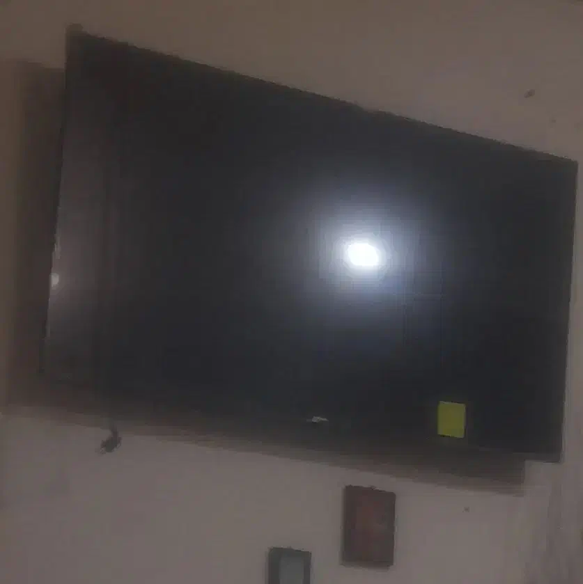 تلویزیون ۴۸ اینچ|تلویزیون و پروژکتور|بجنورد, |دیوار