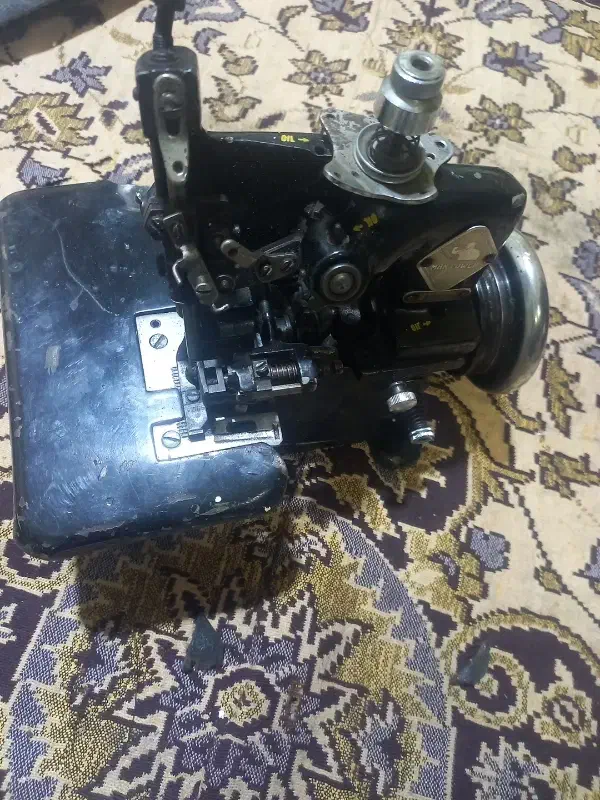 فروشی|چرخ خیاطی و ریسندگی|نسیم‌شهر, |دیوار