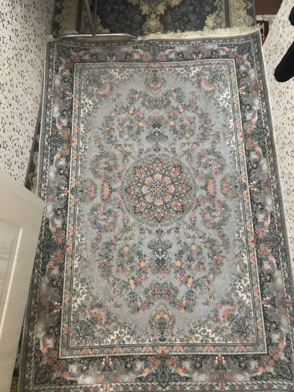 فرشینه ۳ متری در دو طرح|فرش|زنجان, |دیوار