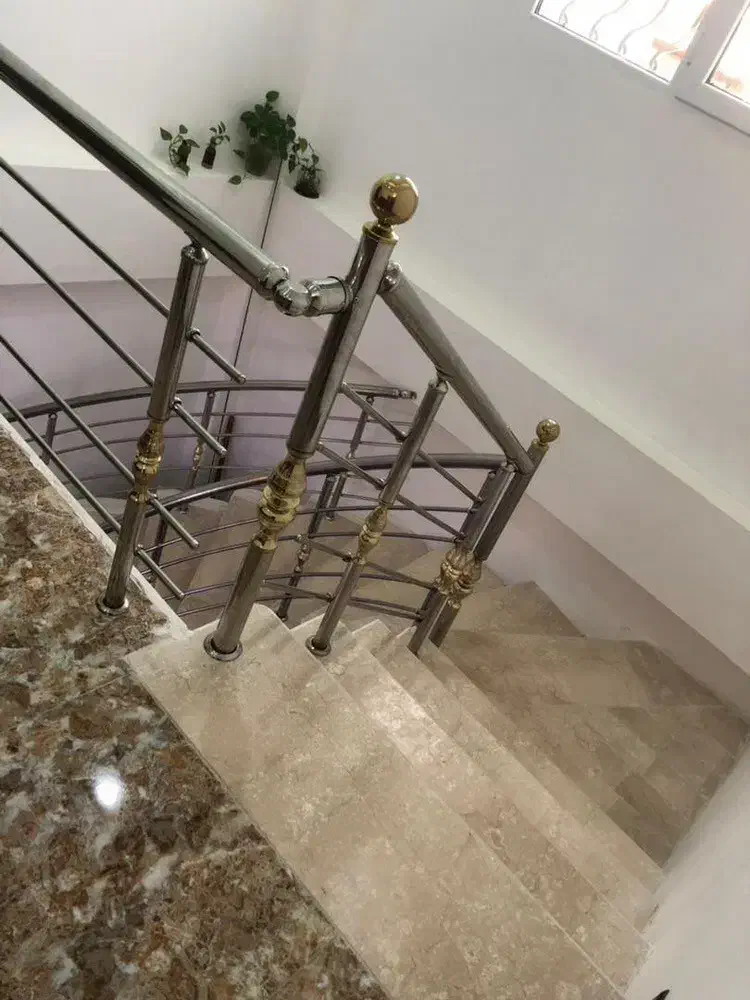 ویلاواقع درمنطقه جنگلی رویان زیر قیمت|فروش خانه و ویلا|رویان, |دیوار