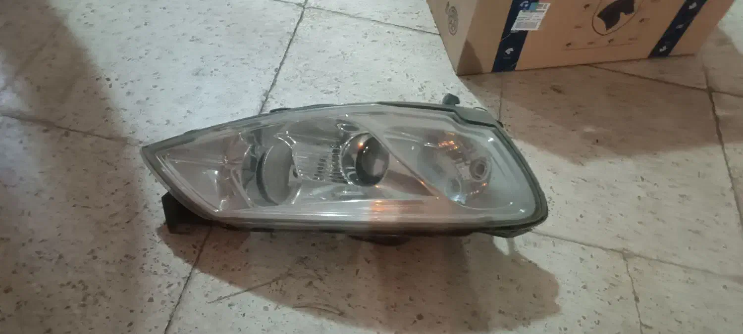 چراغ جلو  عقب قفل درب صندوق رانا|قطعات یدکی و لوازم جانبی|قزوین, |دیوار