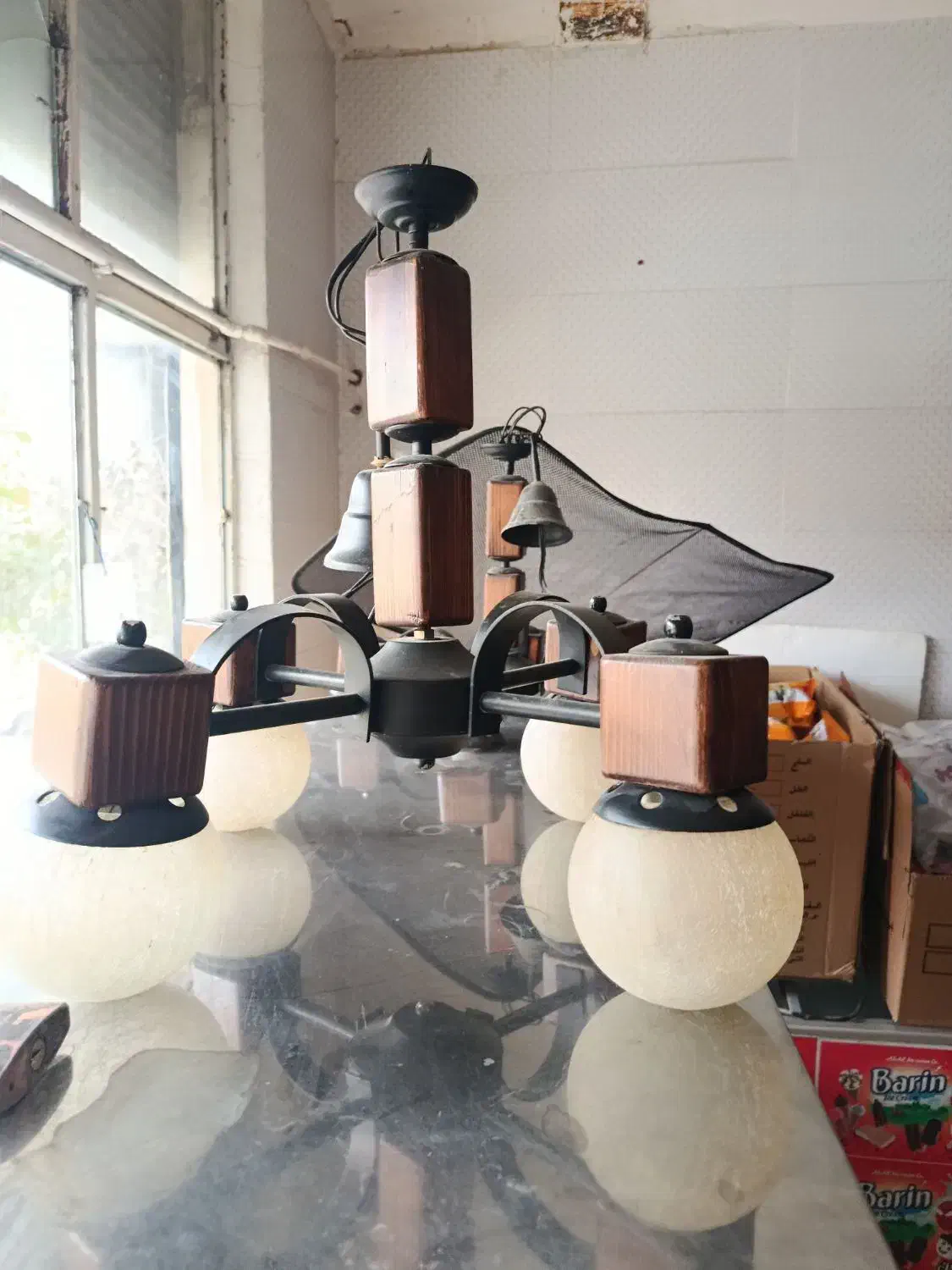 دو عدد لوستر در حد نو|لوستر و چراغ آویز|سنندج, |دیوار