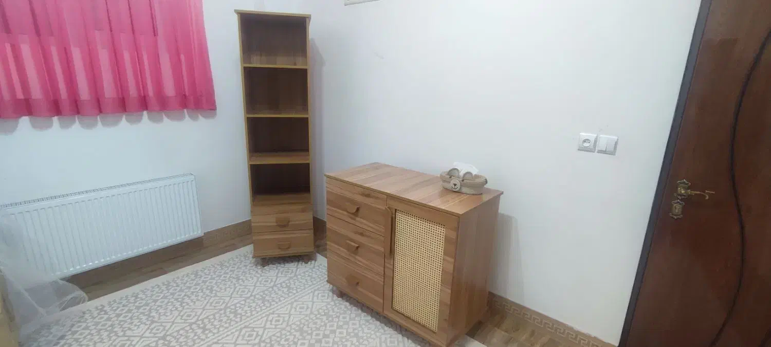 سیسمونی کودک|تخت و صندلی بچه|مبارکه, |دیوار