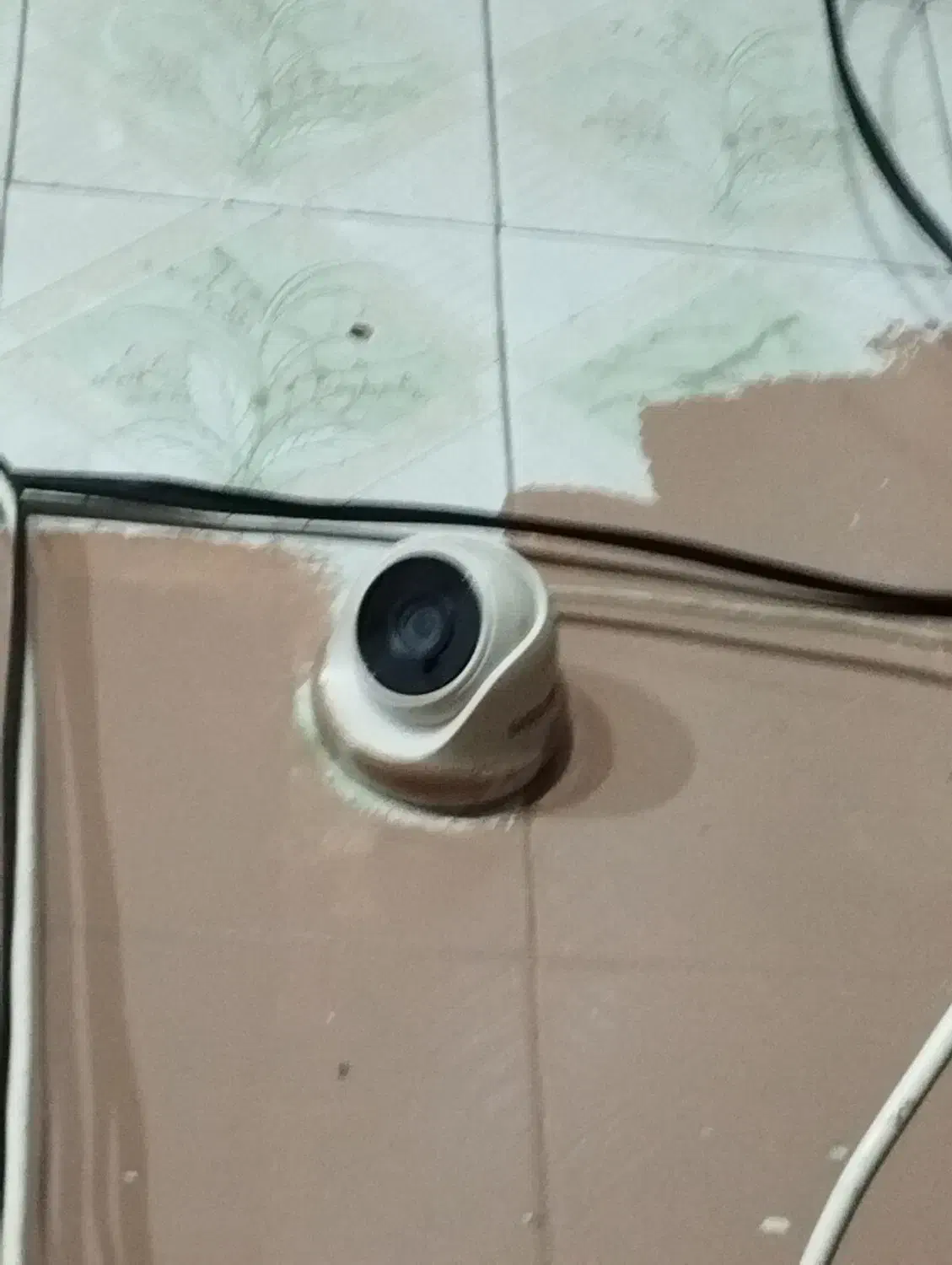 دوربین مدار بسته|دوربین مداربسته|شیراز, کوشک میدان|دیوار