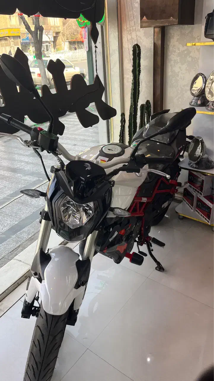 بنلی۲۵۰تک معاوضه باخودرو|موتورسیکلت|مشهد, امام رضا (ع)|دیوار