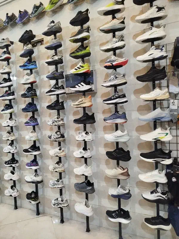 پوشک و کفش اورجینال|کیف، کفش، کمربند|مرودشت, مسجد رسول|دیوار