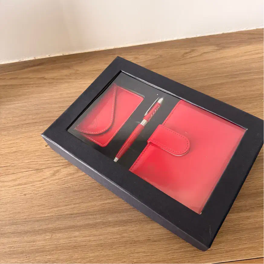 دفترچه و خودکار و کیف|لوازم التحریر|اصفهان, کوی شهید کشوری|دیوار