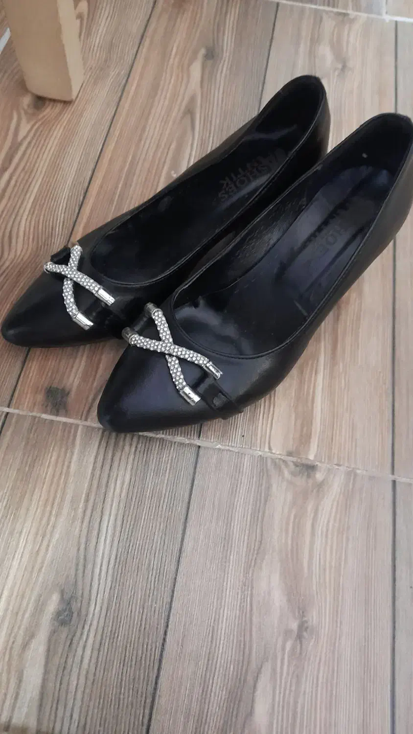 کفش مجلسی هرکدوم ۲۰۰هزارتومان|کیف، کفش، کمربند|رشت, نظری|دیوار