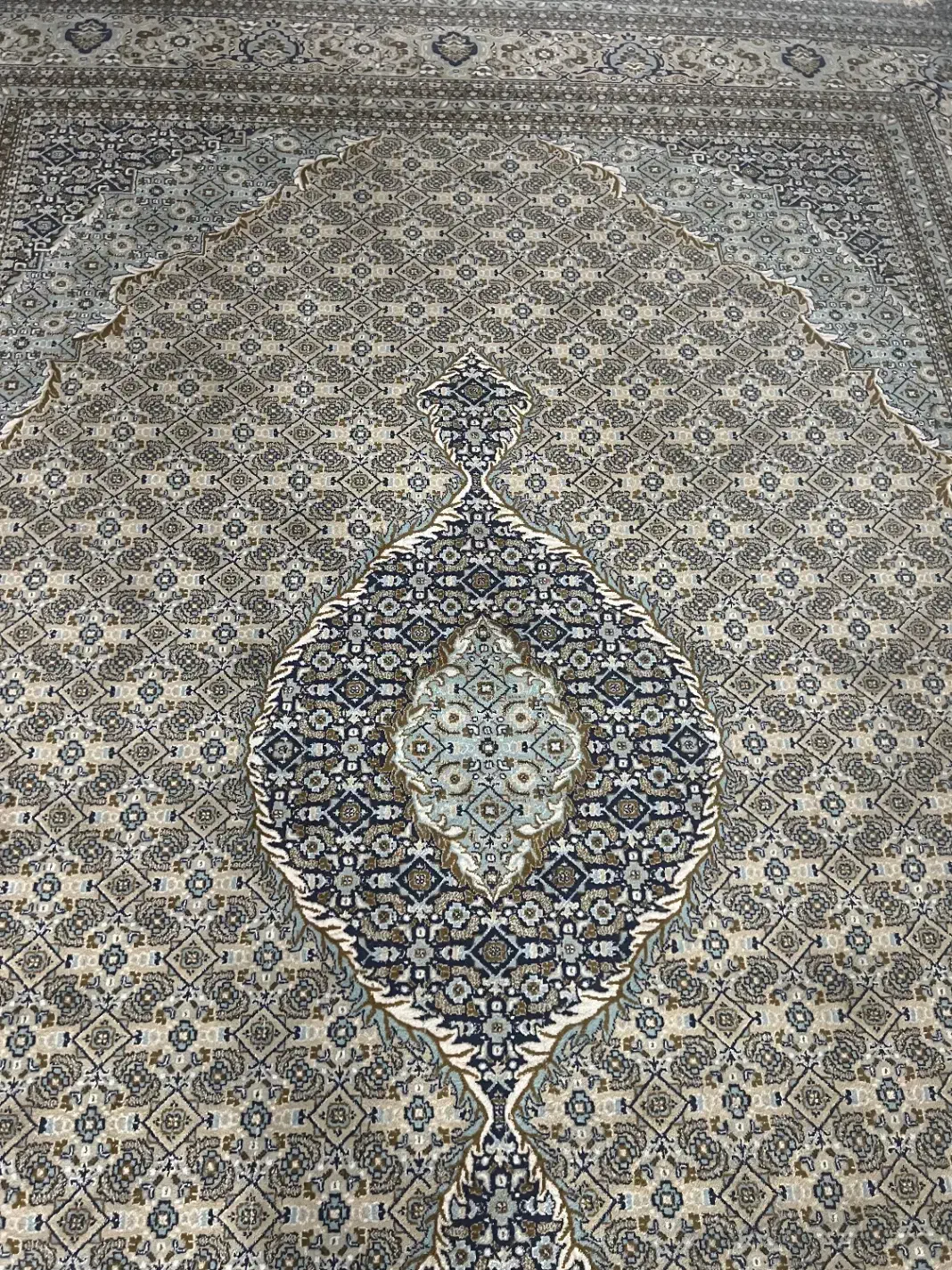 فرش ۱۲ متری|فرش|چالوس, |دیوار