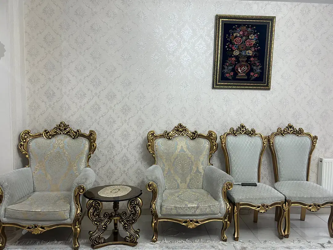 مبلمان سلطنتی ۹ نفره به همراه ۳ عدد میز در حدنو|مبلمان خانگی و میز عسلی|مشکیندشت, |دیوار