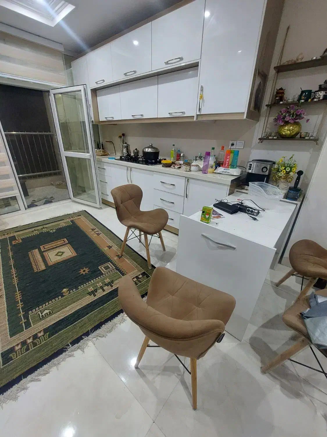 تکواحدی تماما فول براصلی نفری*. گلچین*|فروش آپارتمان|ری, اقدسیه|دیوار