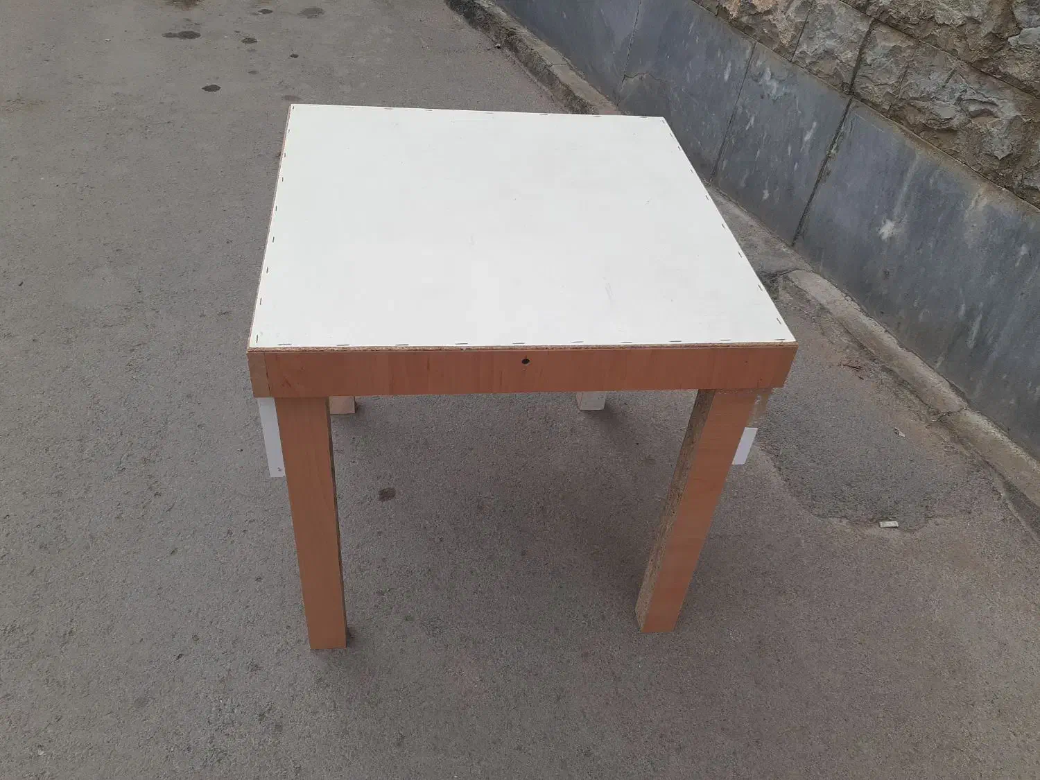 کرسی MDF شیک و محکم مناسب زمستونهای سرد|بخاری، هیتر، شومینه|اصفهان, ملکشهر|دیوار