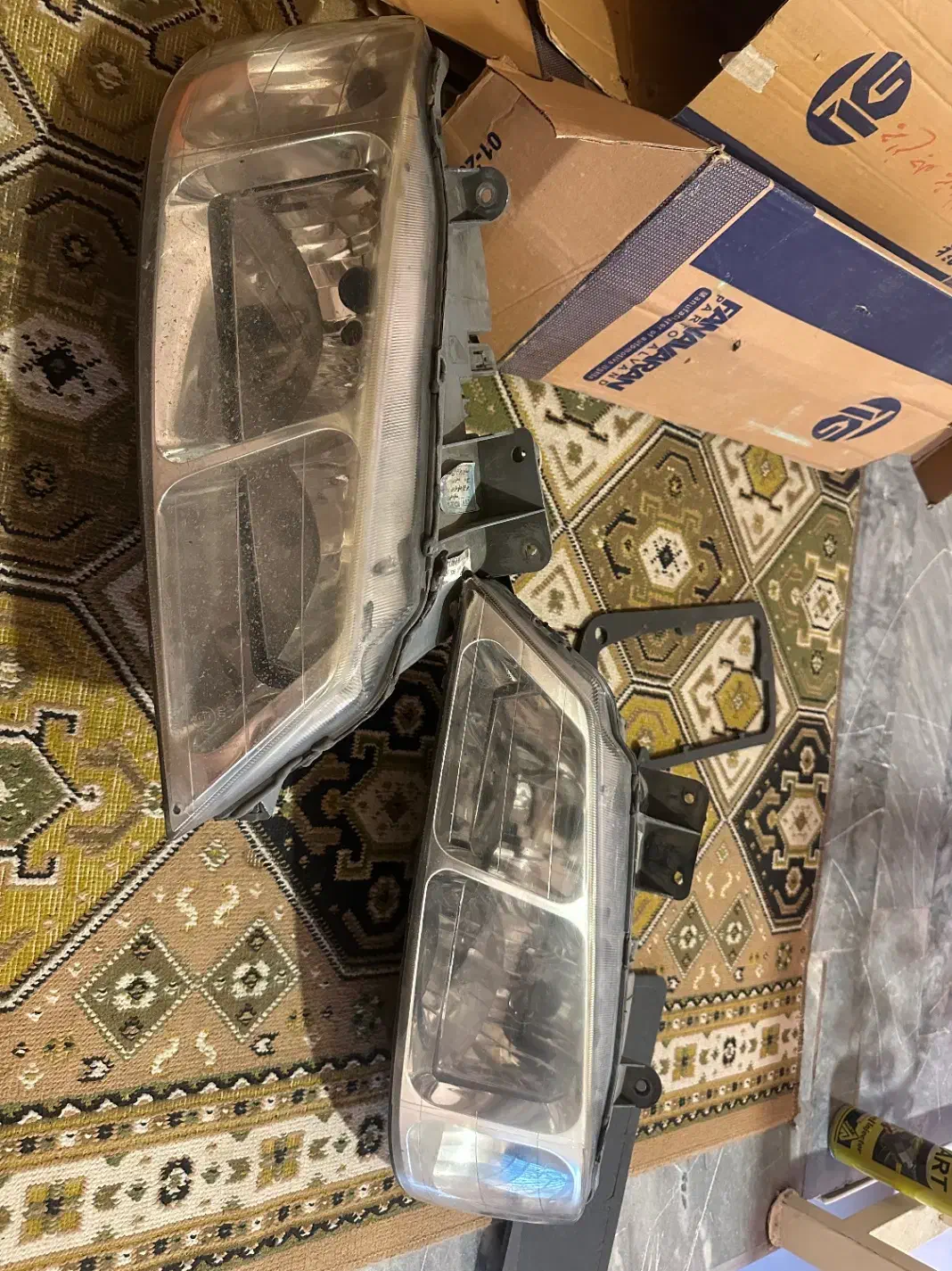 چراغ خطر و چراغ جلوی پژو پارس|قطعات یدکی و لوازم جانبی|بابکان, |دیوار