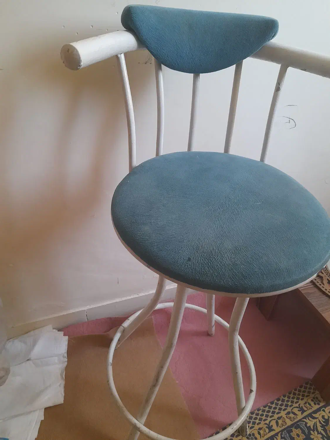 صندلی|صندلی و نیمکت|گرمسار, |دیوار