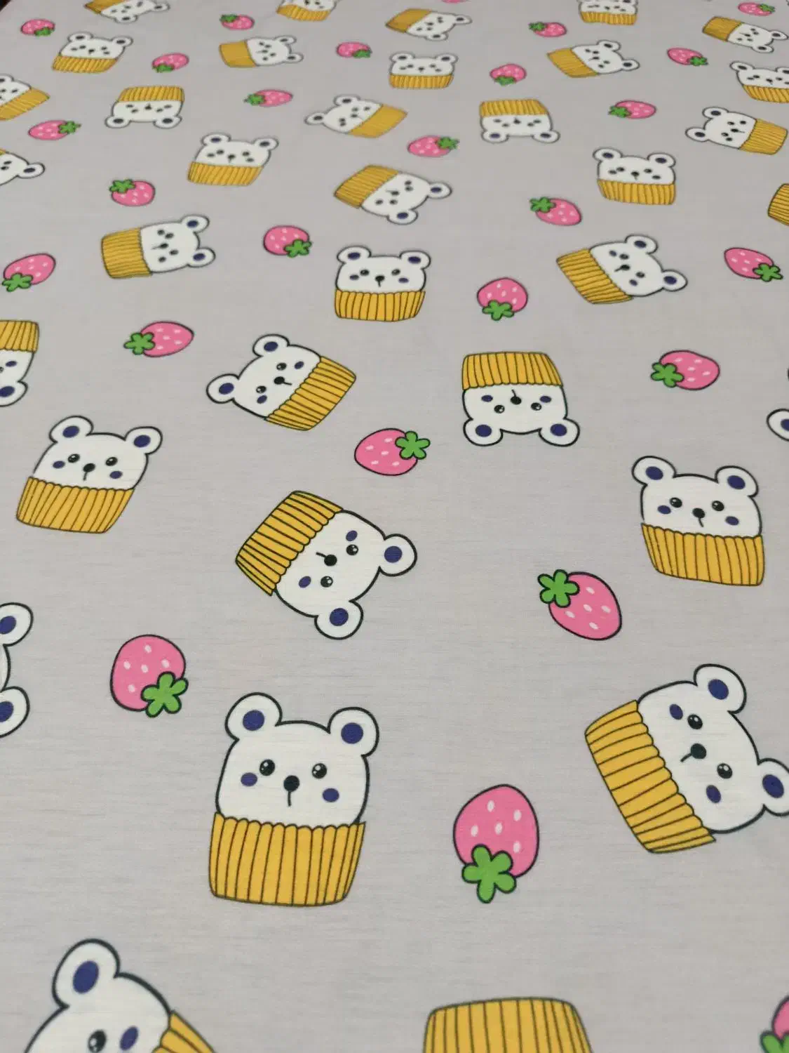 عروسکی|لوازم خیاطی و بافتنی|تفت, |دیوار