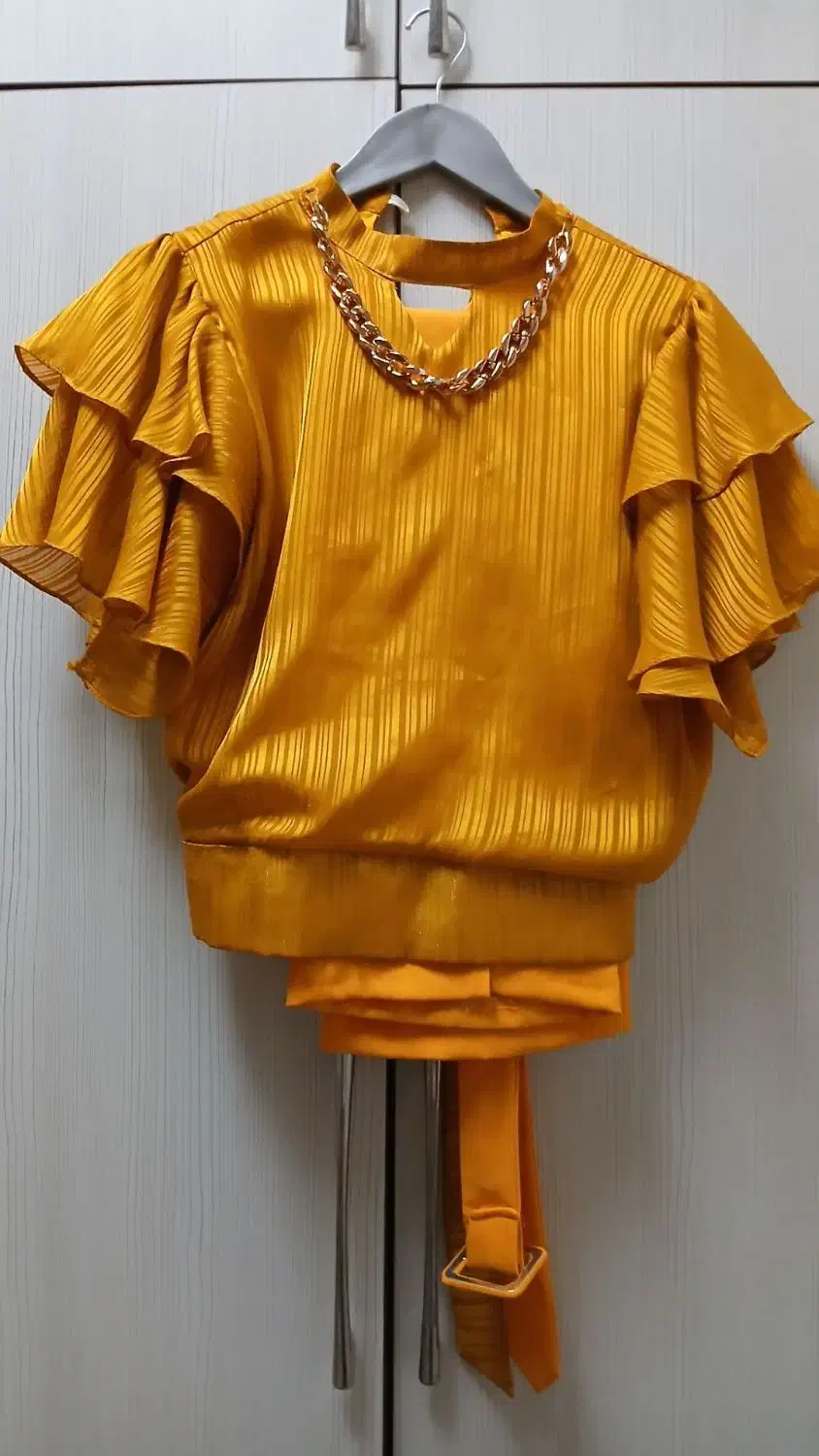 لباس دخترانه|لباس|قدس, شهر‌قدس|دیوار