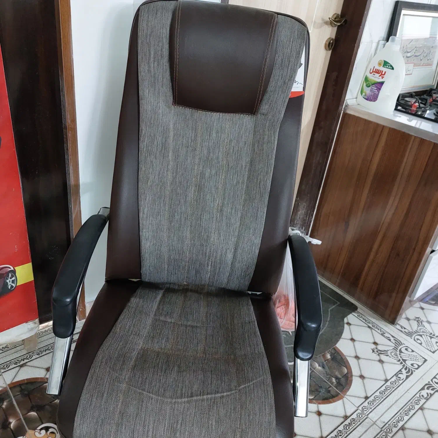 فروش میز مدیریت وصندلی اداری و لوازم دفتر کار|دفتر کار|سمنان, |دیوار