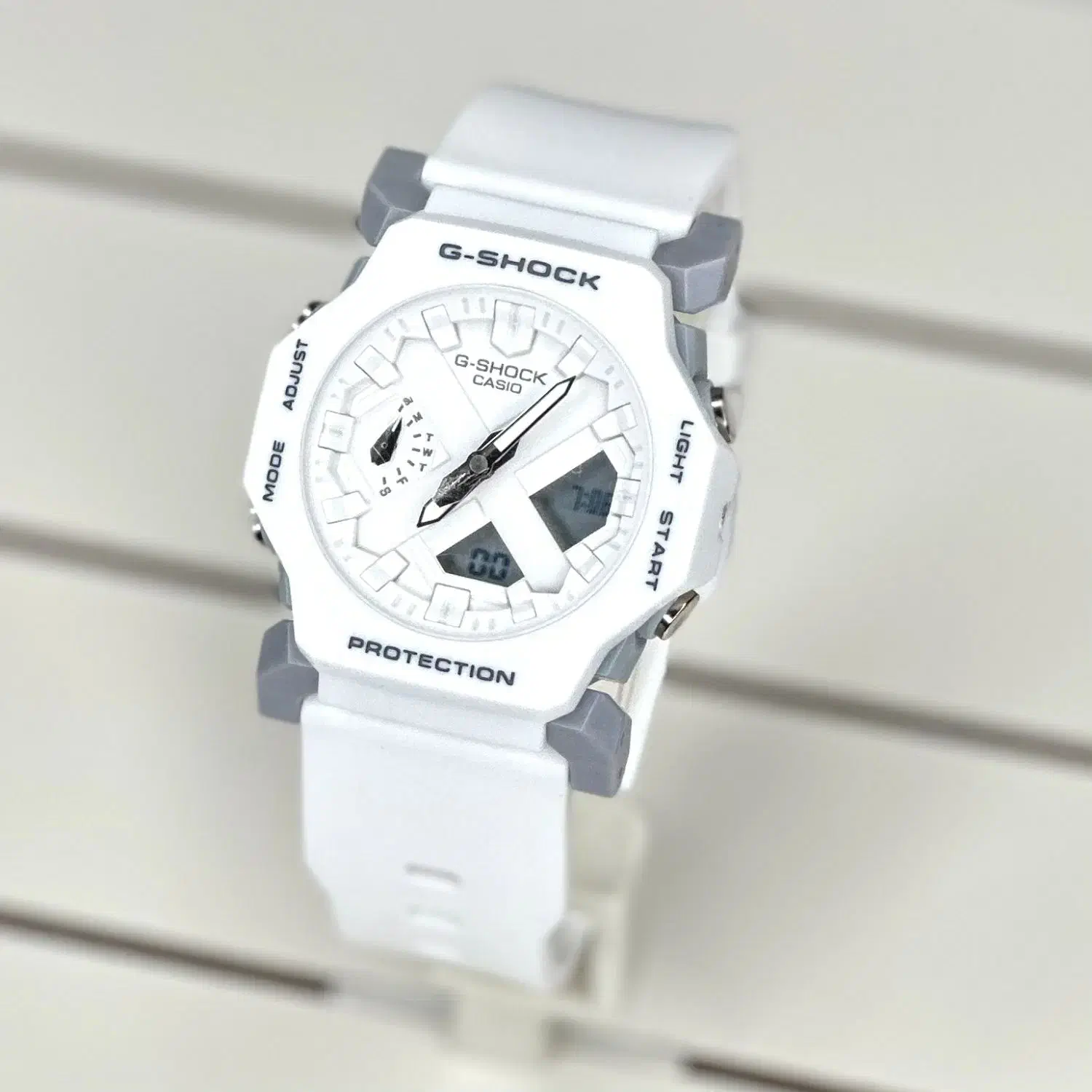 ساعت جیشاک Ga2300 موتور ژاپن سفید X رنگبندیG-Shock|ساعت|تهران, سعادت‌آباد|دیوار