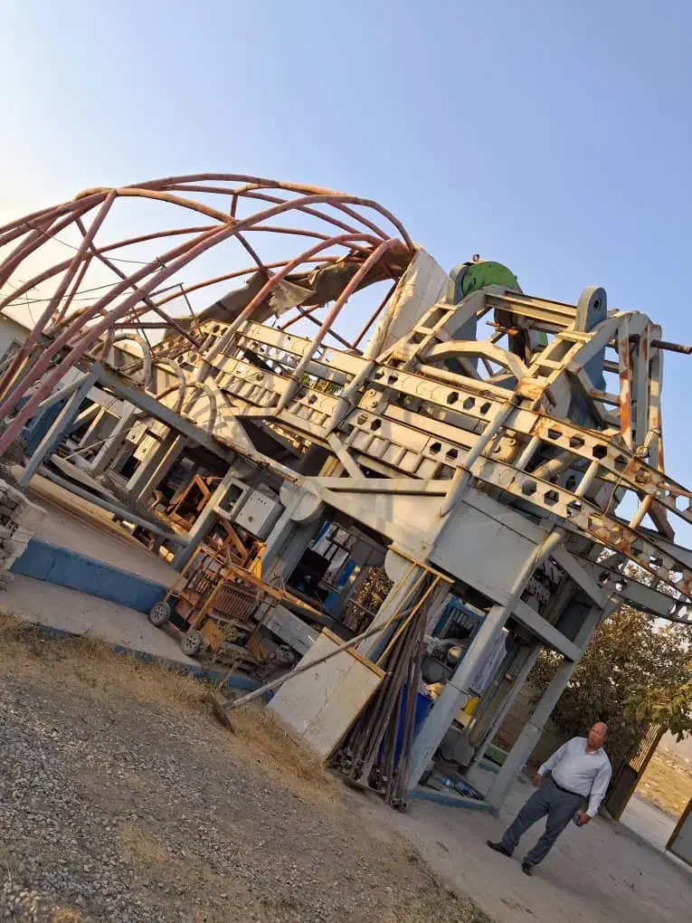 خریدار و فروشنده ضایعات و آهن آلات و فلزات رنگی.|عمده‌فروشی|تهران, چیتگر جنوبی|دیوار