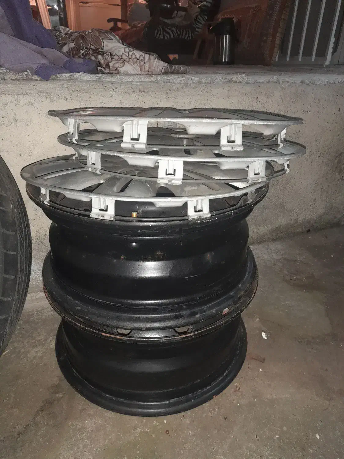 رینگ سمند با قالپاق|قطعات یدکی و لوازم جانبی|رشت, آب و برق|دیوار