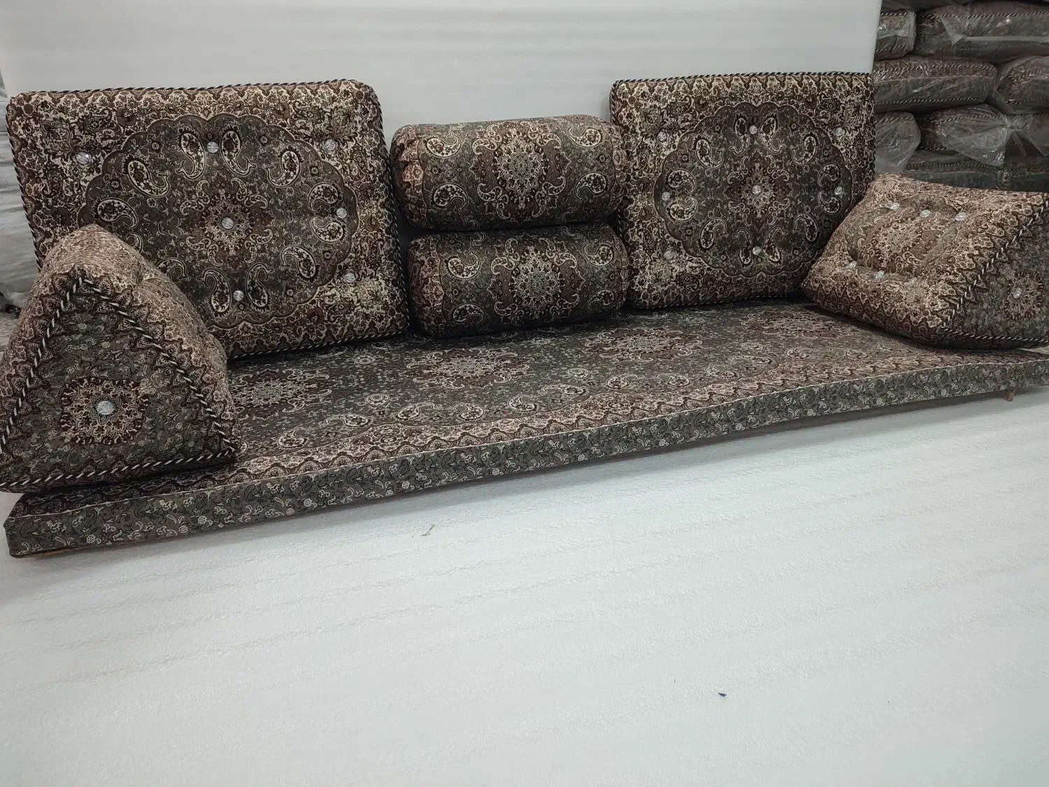 شاه نشین شاه پسند سرمه ای**|پشتی|قم, نیروگاه|دیوار