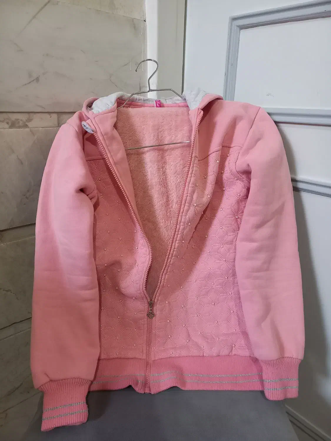 لباس بچگانه|کفش و لباس بچه|قم, انسجام|دیوار