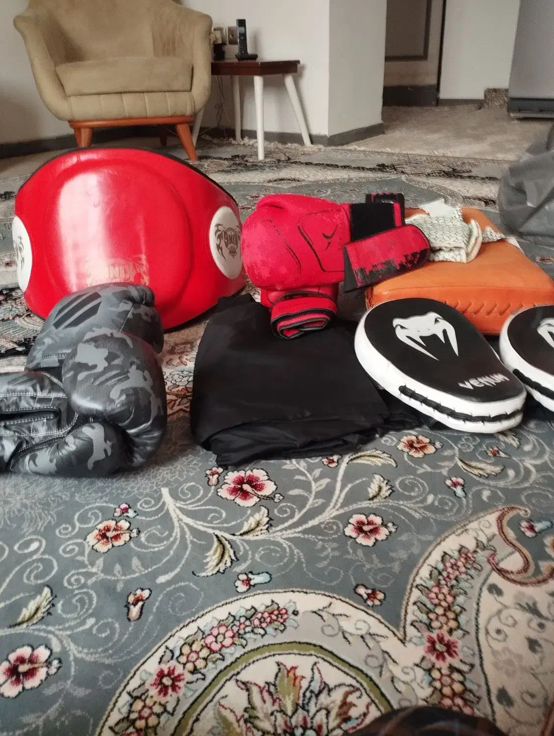 لوازم ورزشی|تجهیزات ورزشی|هشتگرد, فاز ۱ مهستان|دیوار