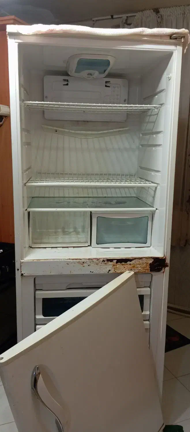 بخچال آیسان|یخچال و فریزر|رباط‌کریم, رباط‌کریم|دیوار