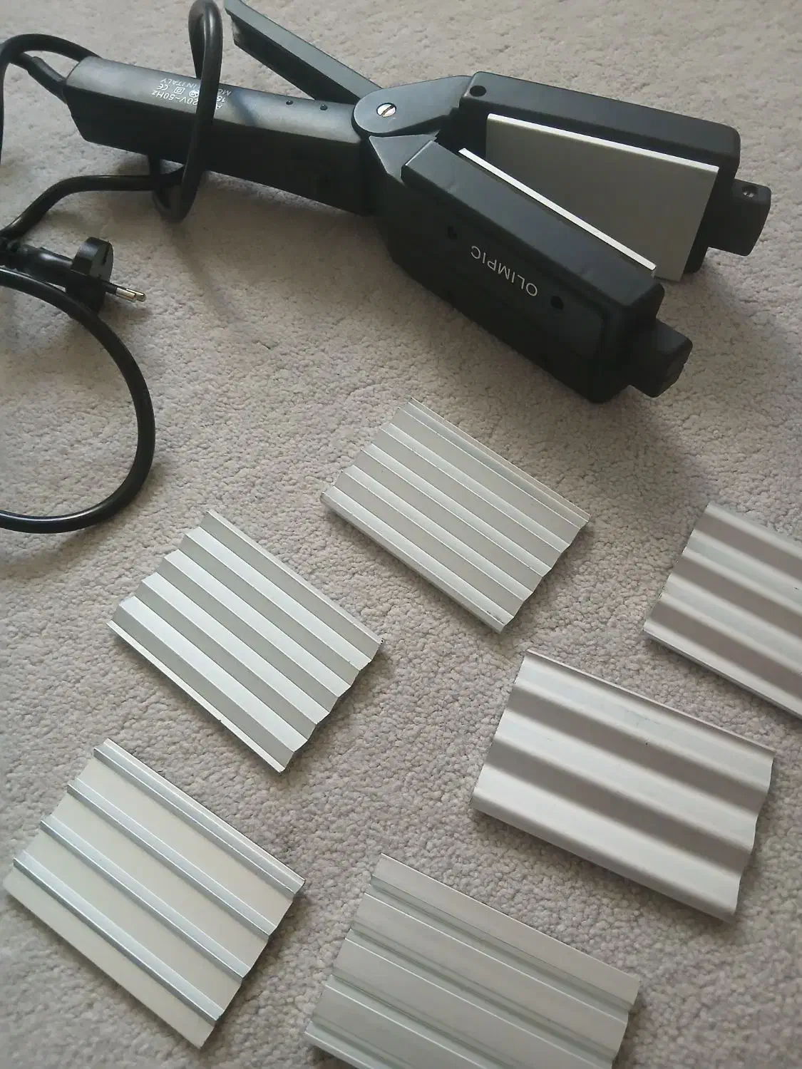 اتو مو کاملا سالم و چند کاره|آرایشی، بهداشتی، درمانی|گلستان (تهران), |دیوار