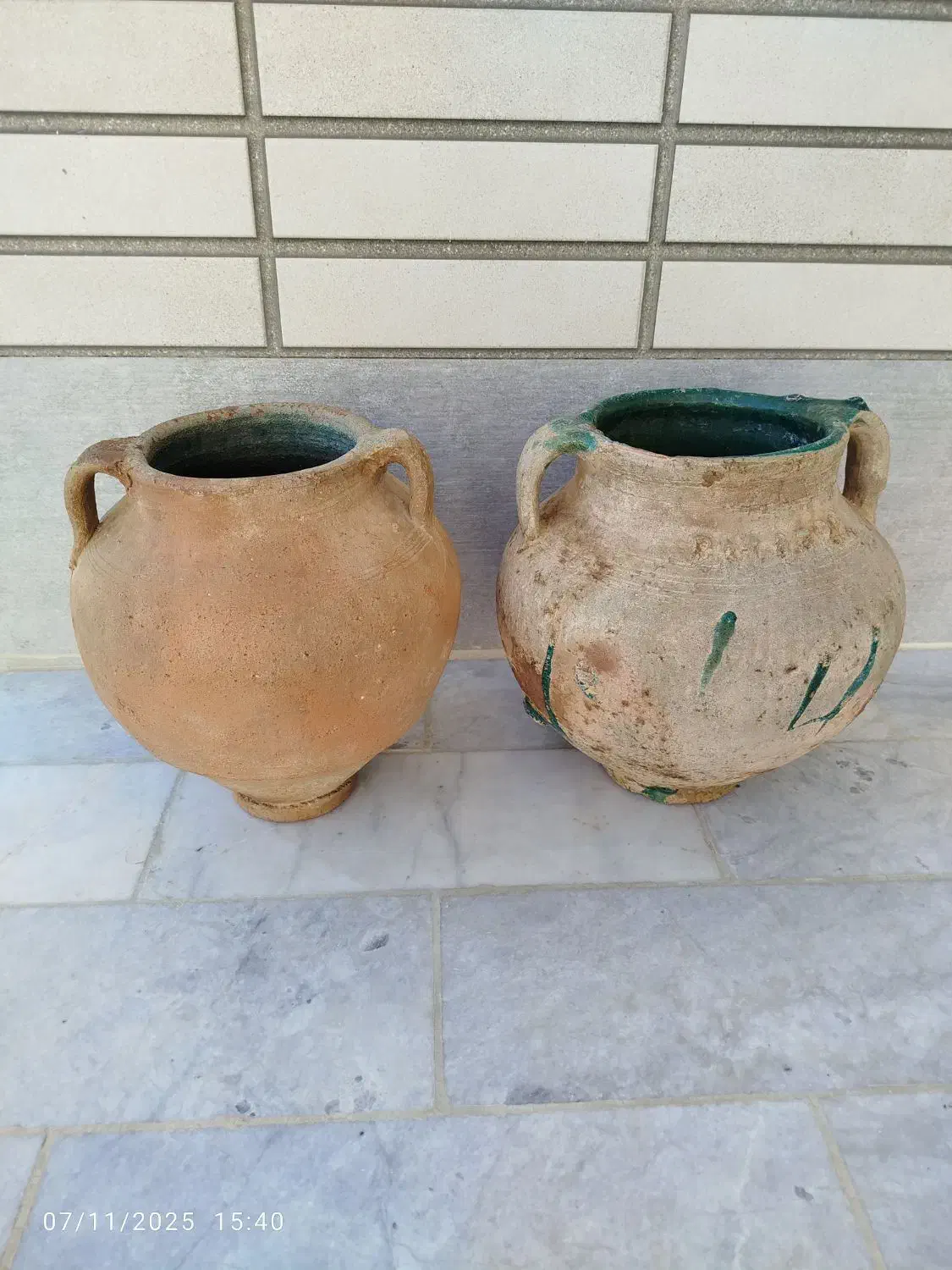 خمره قدیمی|کلکسیون اشیاء عتیقه|اصفهان, شهرک میلاد|دیوار