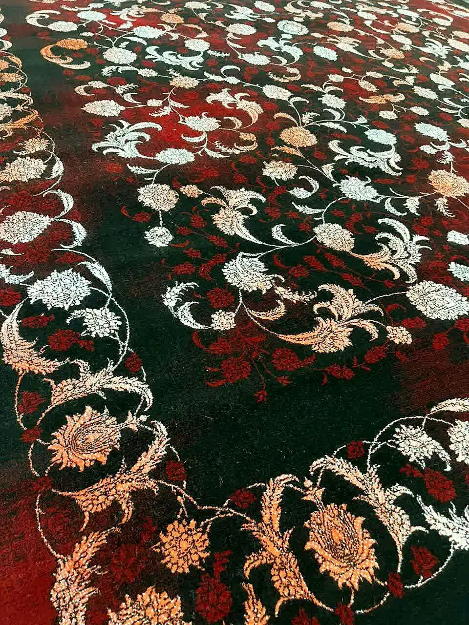 ۵ تخته فرش ۱۲ متری آکبند ۷۰۰ شانه اصلی و سنگین|فرش|اسلام‌‌آباد غرب, |دیوار