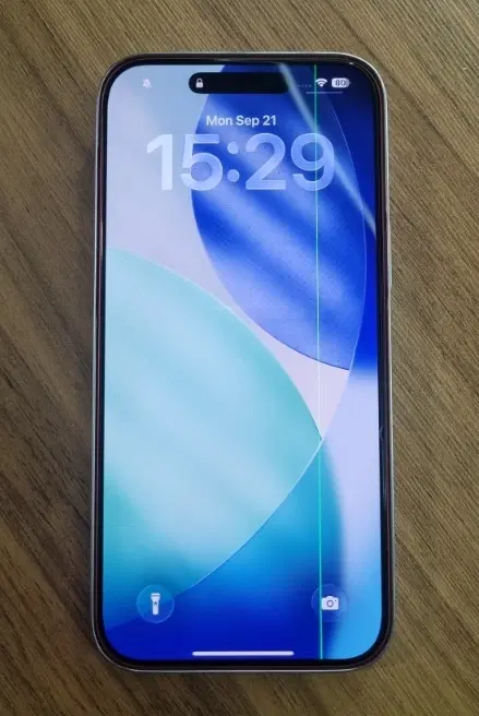 17 پرو مکس دارای خط سبز روی LCD|موبایل|شیراز, زند|دیوار